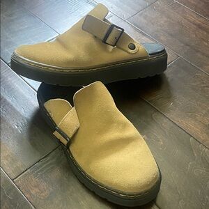 Dr. Martens Tan Flats
